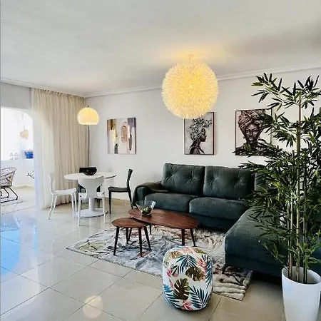 Enchanting House South Tenerife, Sea View Apartment *