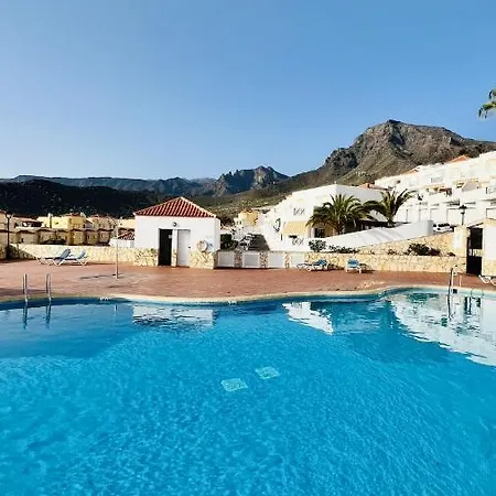 Enchanting House South Tenerife, Sea View Apartment *