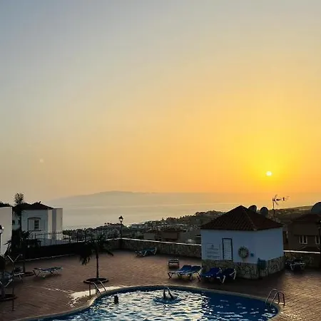 Enchanting House South Tenerife, Sea View Apartment *