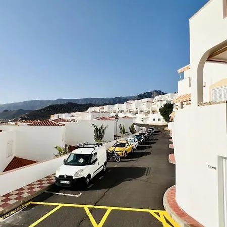 Apartment Enchanting House South Tenerife, Sea View